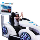 Realtà virtuale di Immersive che corre la macchina VR del gioco del simulatore dell'automobile dei go-kart per i bambini