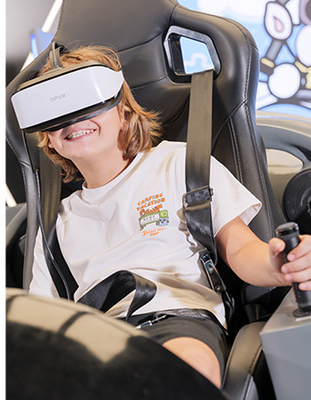 Porta la tua simulazione di volo al livello successivo con VR Flight Simulator Single-player 395kg Gamepad Controls
