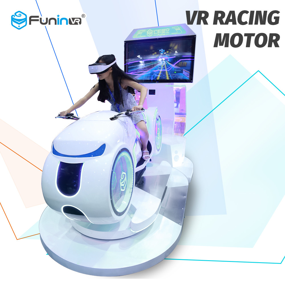 Aspetto con diversi giocatori del fermo dell'occhio del simulatore 700KW di realtà virtuale 9D di guida di veicoli per la zona del gioco